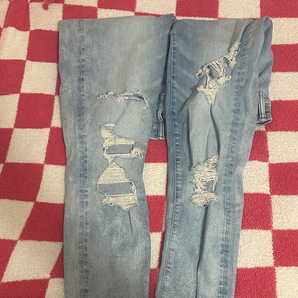 American Eagle Outfitters Women's Faded Blue Ripped Skinny Jeans - Picture 2 of 3